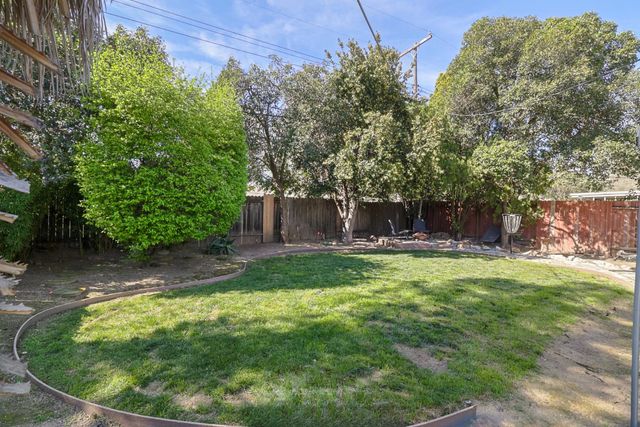 4930 71st St, Sacramento, CA 95820