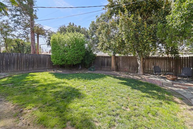 4930 71st St, Sacramento, CA 95820