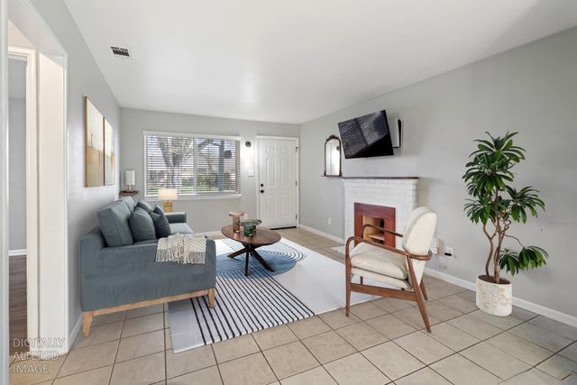 4930 71st St, Sacramento, CA 95820