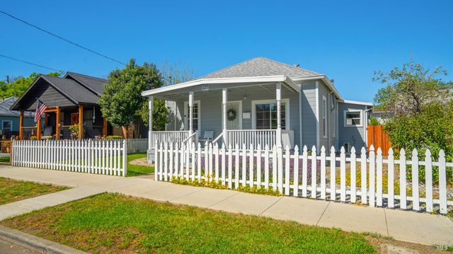 125 Kendal St, Vacaville, CA 95688