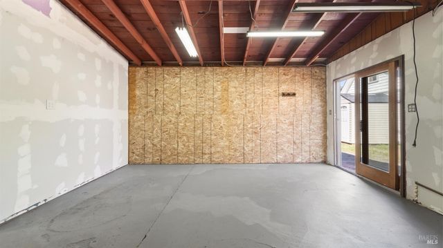 125 Kendal St, Vacaville, CA 95688