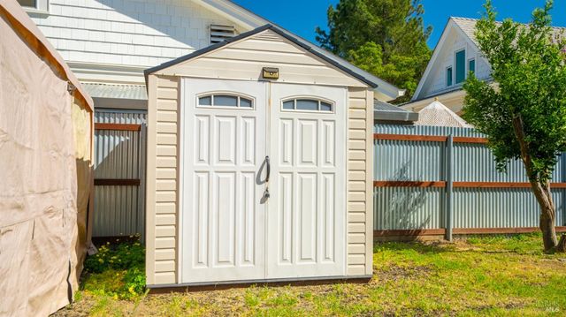 125 Kendal St, Vacaville, CA 95688