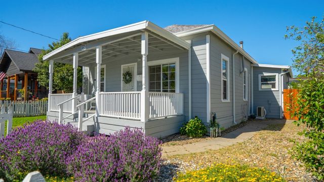 125 Kendal St, Vacaville, CA 95688