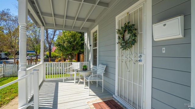 125 Kendal St, Vacaville, CA 95688