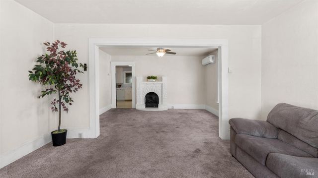 125 Kendal St, Vacaville, CA 95688