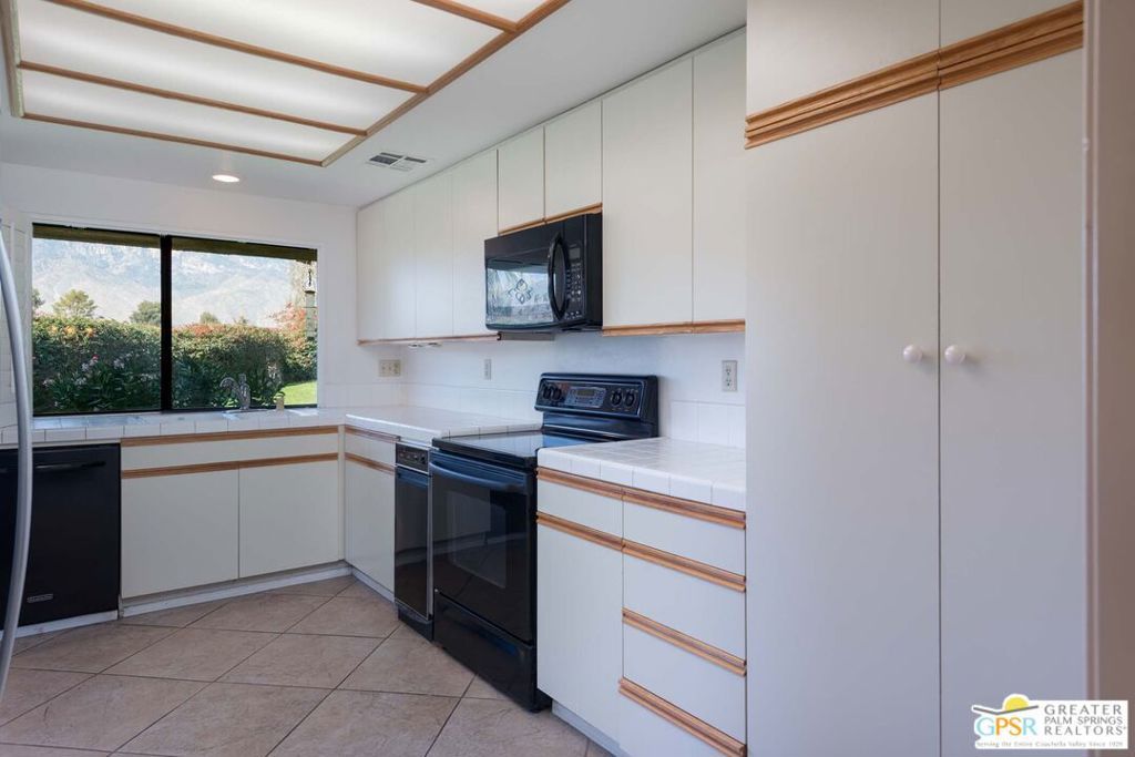 Image 10 of property listing at 68637 Calle Mancha 78, Cathedral City, CA 92234