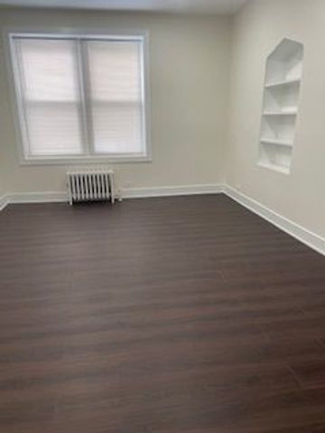 1354 W Greenleaf Avenue 1B, Chicago, IL 60626