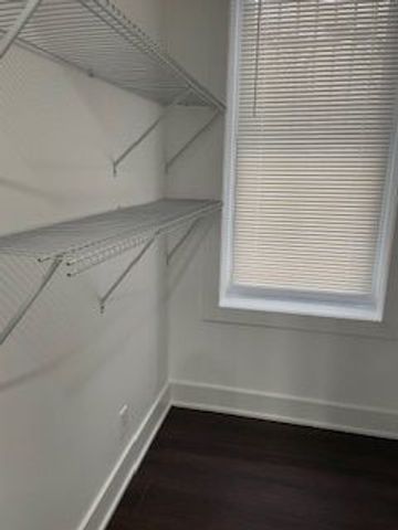 1354 W Greenleaf Avenue 1B, Chicago, IL 60626