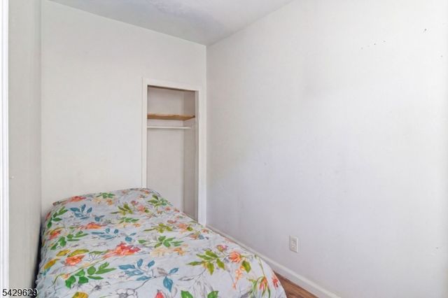 176 Parker St, Newark City, NJ 07104