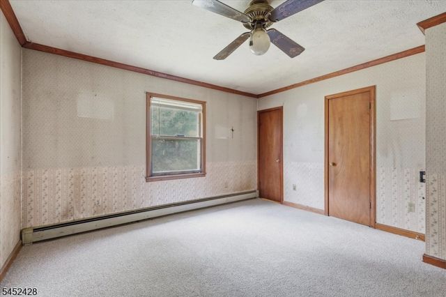 2 Warren Pl, Belvidere Twp., NJ 07823