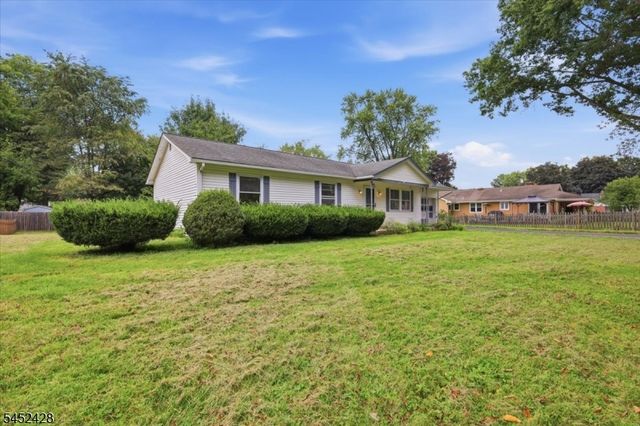 2 Warren Pl, Belvidere Twp., NJ 07823