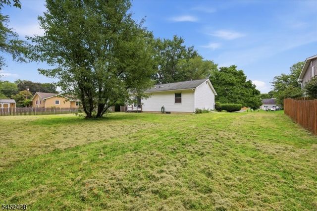 2 Warren Pl, Belvidere Twp., NJ 07823