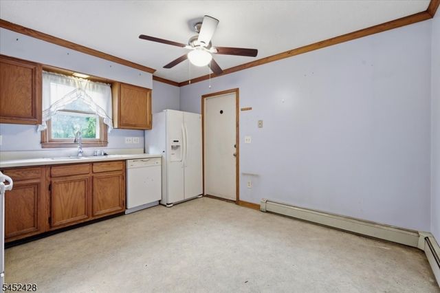 2 Warren Pl, Belvidere Twp., NJ 07823