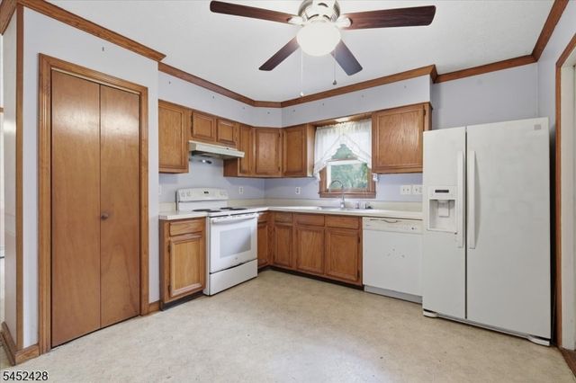 2 Warren Pl, Belvidere Twp., NJ 07823