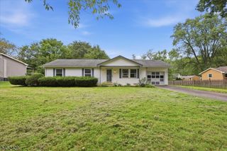 2 Warren Pl, Belvidere Twp., NJ 07823