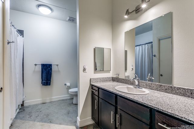 1401 S Flores St Apt 206, San Antonio, TX 78204