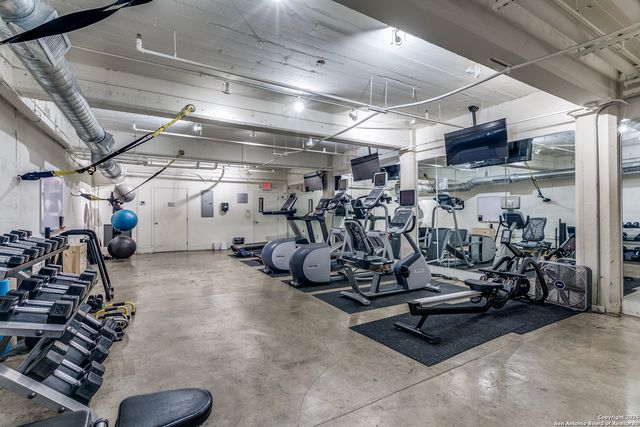 1401 S Flores St Apt 206, San Antonio, TX 78204