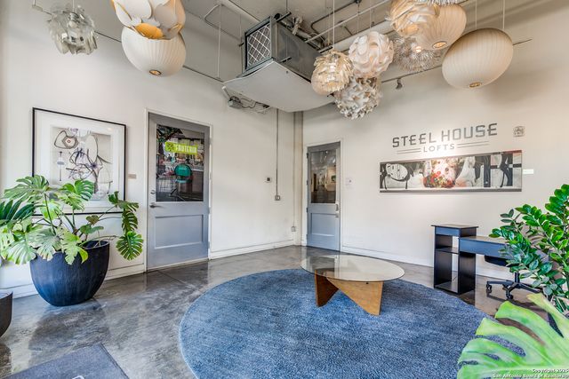 1401 S Flores St Apt 206, San Antonio, TX 78204