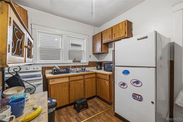 2000 La Salle Avenue, Niagara Falls, NY 14301