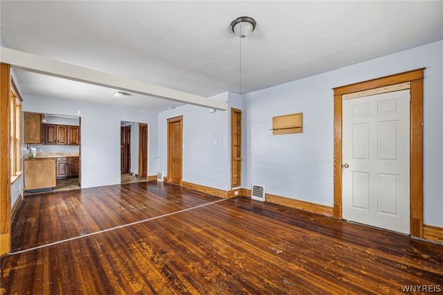 2000 La Salle Avenue, Niagara Falls, NY 14301