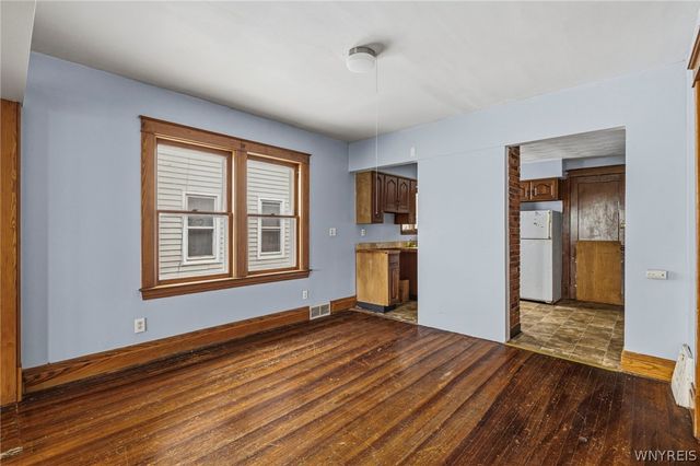 2000 La Salle Avenue, Niagara Falls, NY 14301