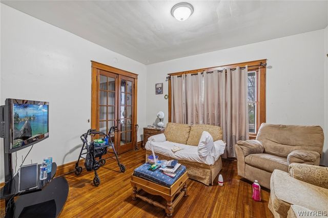 2000 La Salle Avenue, Niagara Falls, NY 14301