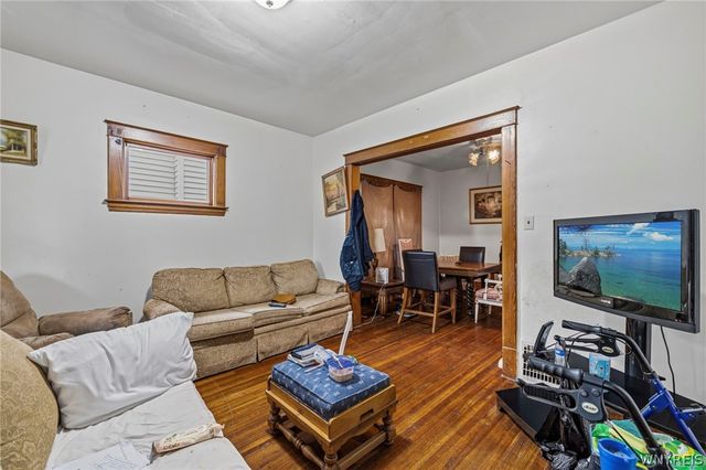 2000 La Salle Avenue, Niagara Falls, NY 14301