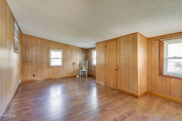119 Liberty Hollow Road, Elizabethton, TN 37643
