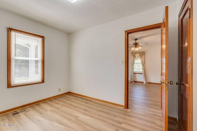 119 Liberty Hollow Road, Elizabethton, TN 37643