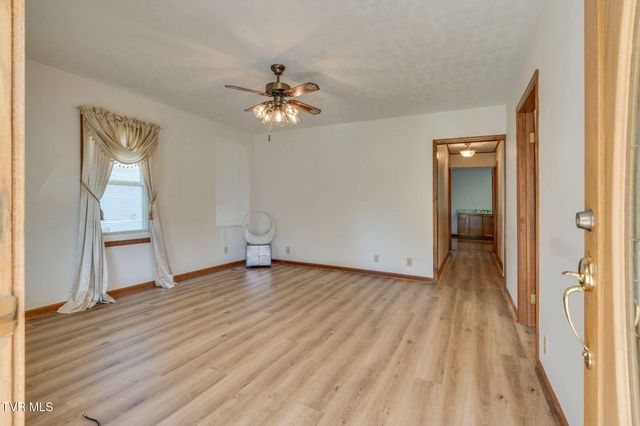 119 Liberty Hollow Road, Elizabethton, TN 37643