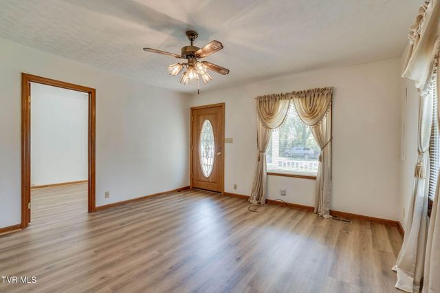 119 Liberty Hollow Road, Elizabethton, TN 37643
