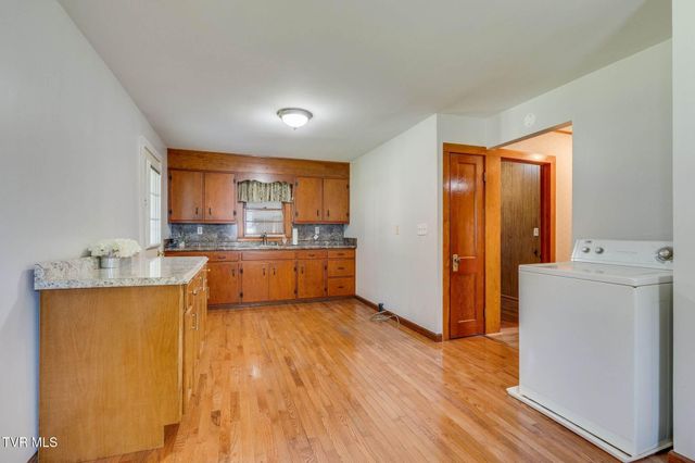 119 Liberty Hollow Road, Elizabethton, TN 37643