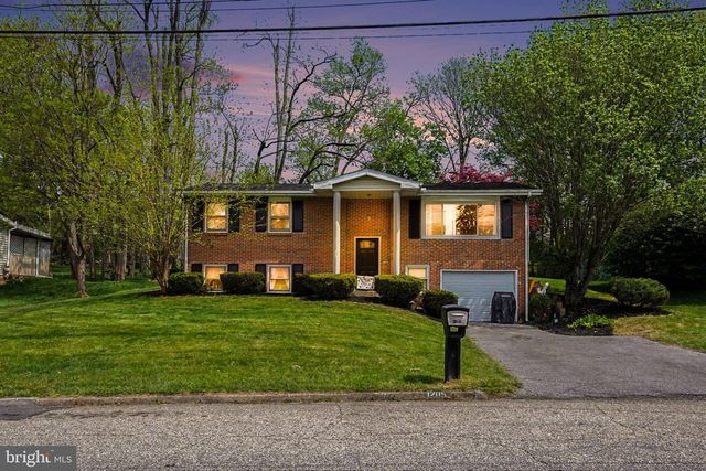 1205 MALLARD RD, Camp Hill, PA 17011