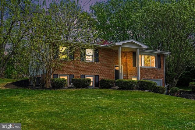 1205 MALLARD RD, Camp Hill, PA 17011