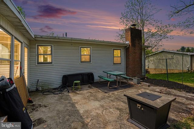 1205 MALLARD RD, Camp Hill, PA 17011