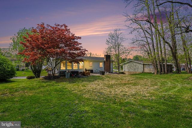 1205 MALLARD RD, Camp Hill, PA 17011