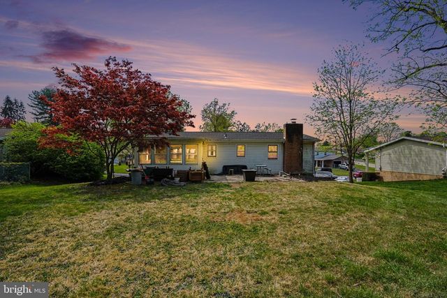 1205 MALLARD RD, Camp Hill, PA 17011