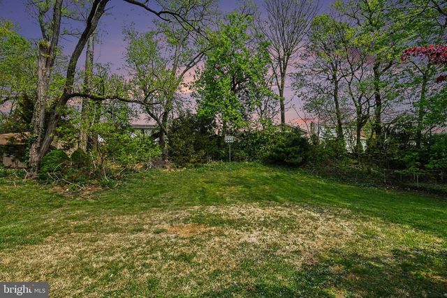 1205 MALLARD RD, Camp Hill, PA 17011