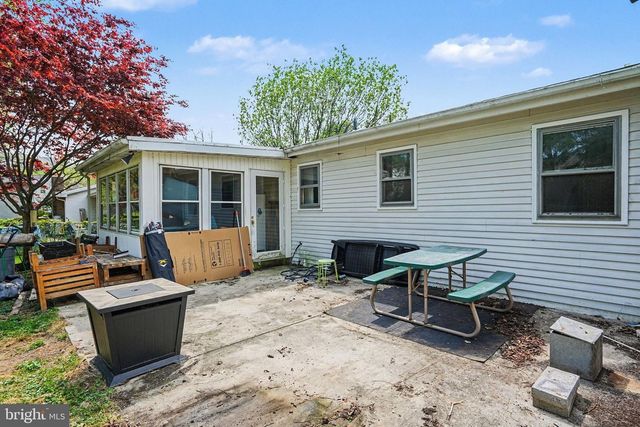 1205 MALLARD RD, Camp Hill, PA 17011