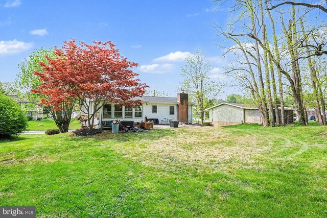 1205 MALLARD RD, Camp Hill, PA 17011
