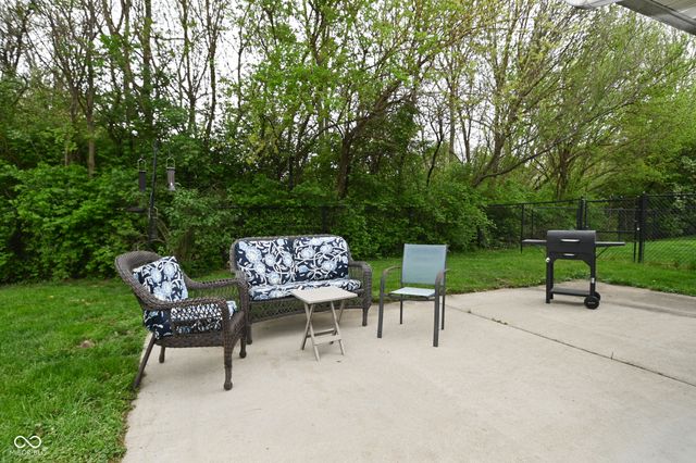 3858 Fetlock Drive, Indianapolis, IN 46227