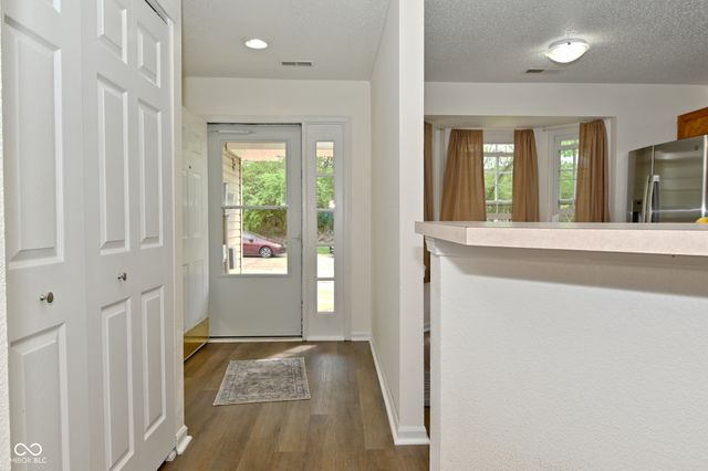 3858 Fetlock Drive, Indianapolis, IN 46227