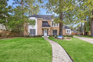 2611 Parkdale Drive, Kingwood, TX 77339