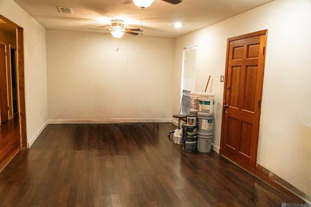 10481 Birchwood Dr, Baton Rouge, LA 70807