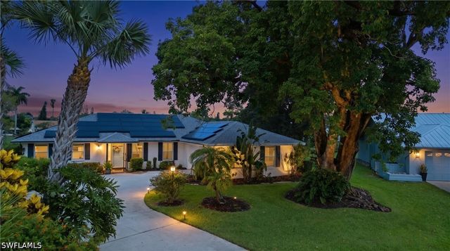 24708 Carnoustie CT, Bonita Springs, FL 34135