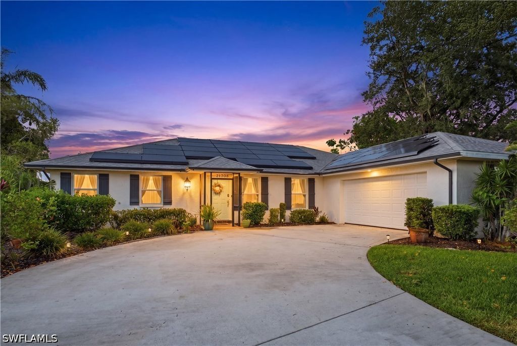 24708 Carnoustie CT, Bonita Springs, FL 34135