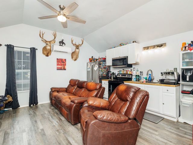 3105 HWY 2861, Comanche, TX 76442