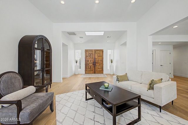 7470 E SAN MIGUEL Avenue, Scottsdale, AZ 85250