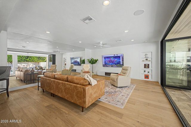 7470 E SAN MIGUEL Avenue, Scottsdale, AZ 85250