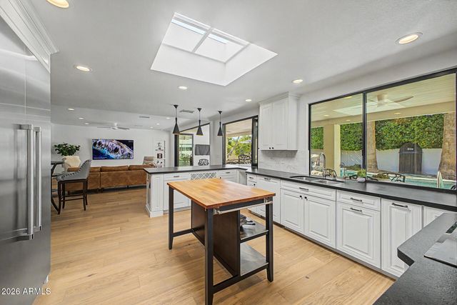 7470 E SAN MIGUEL Avenue, Scottsdale, AZ 85250